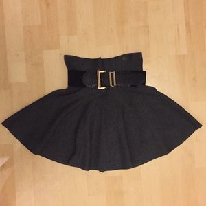 High waist skirt with belt